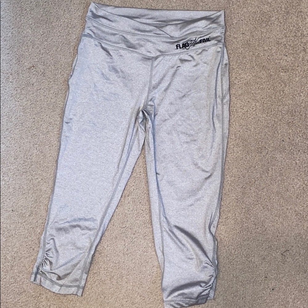 FNF crop leggings
